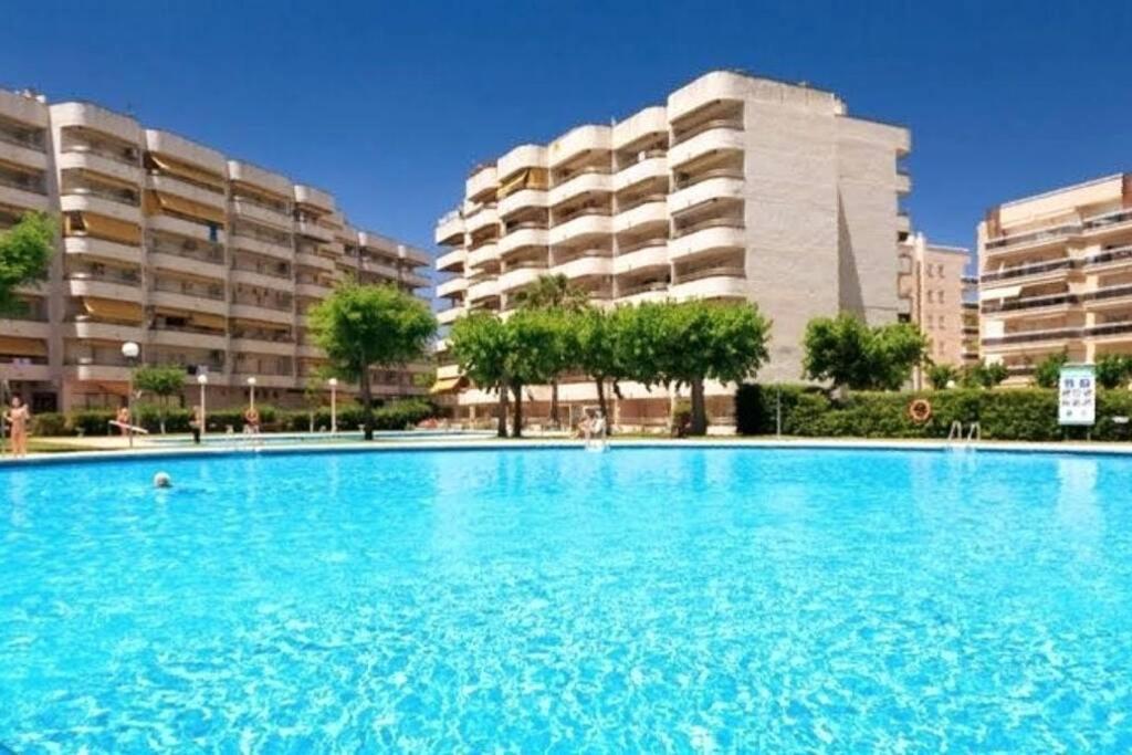 Palm Mediterrani Салоу Екстериор снимка
