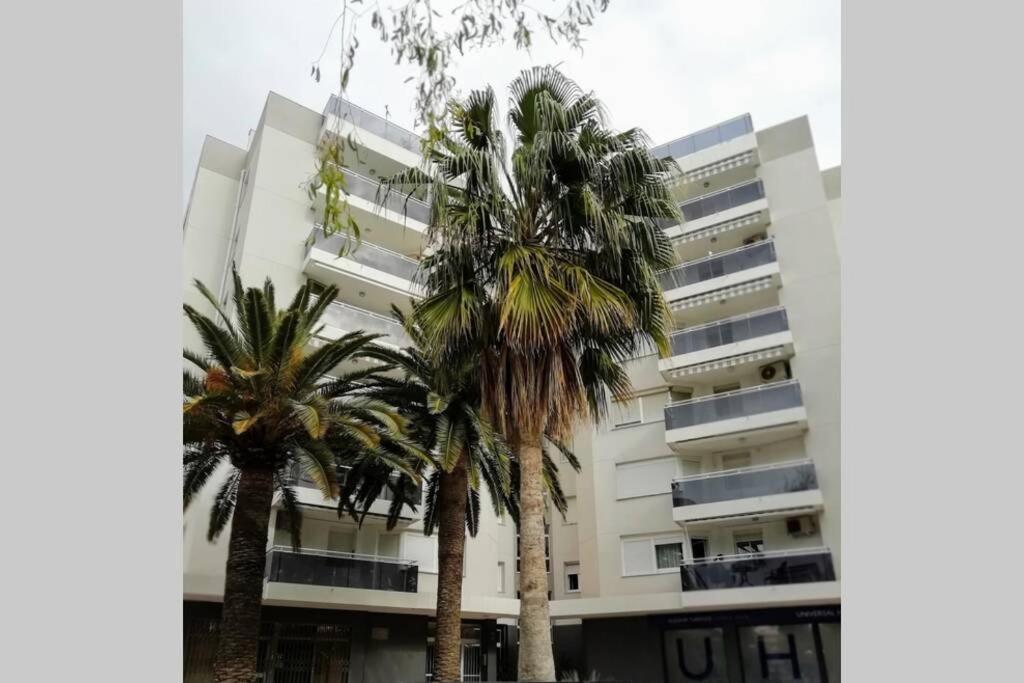 Palm Mediterrani Салоу Екстериор снимка